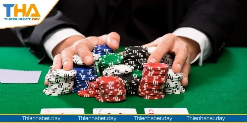 Mách bạn cách chia bài Poker chuẩn xác nhất 